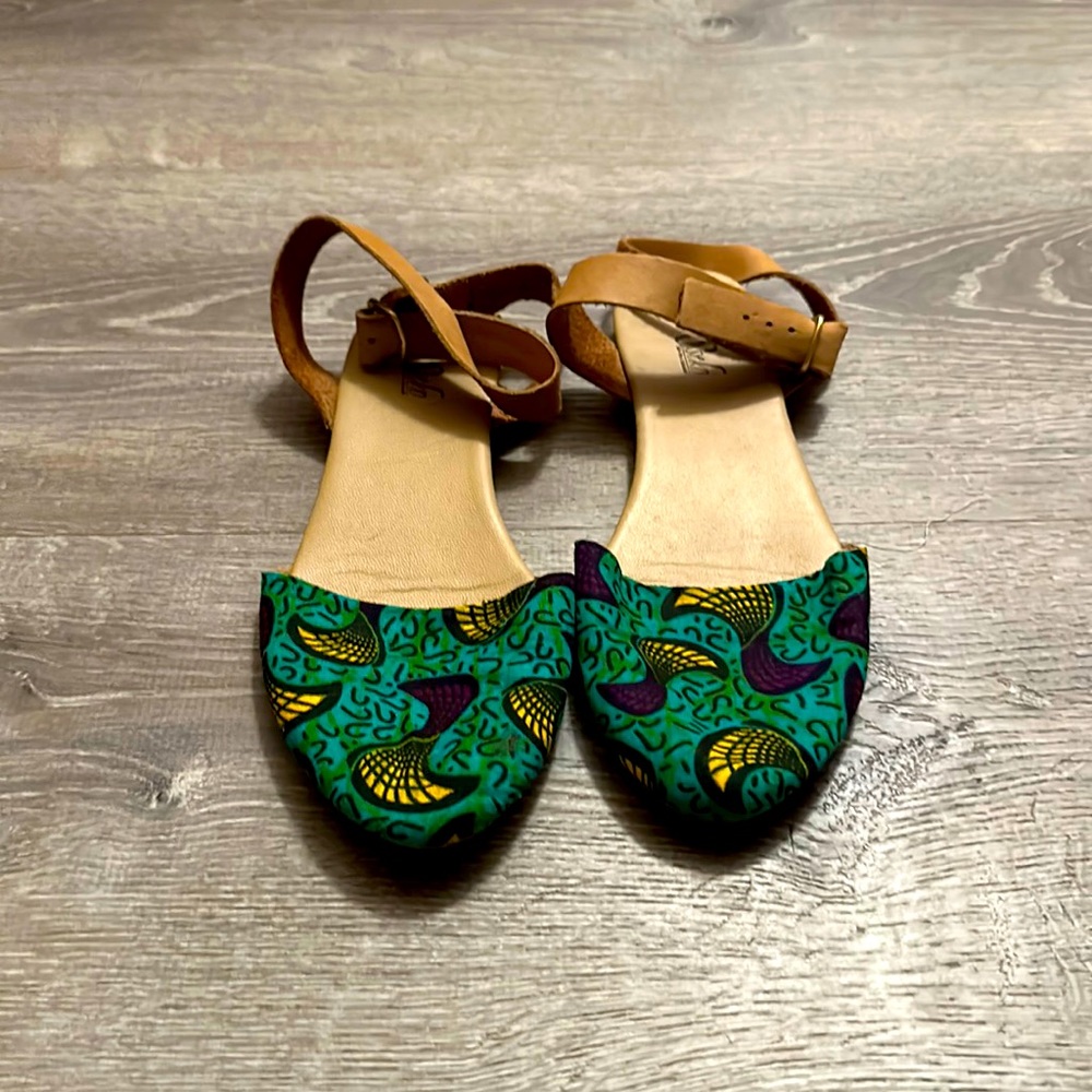 Fun wrap around ankle flats!
